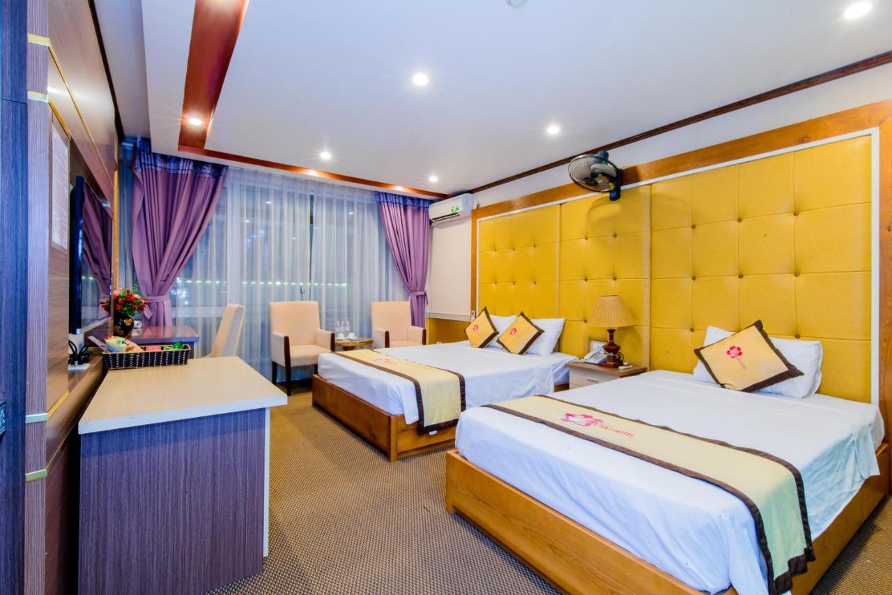 Hoa Dao Hotel Hoa Binh Exterior photo