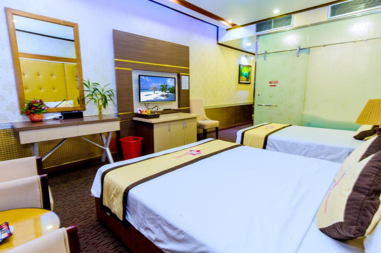 Hoa Dao Hotel Hoa Binh Exterior photo