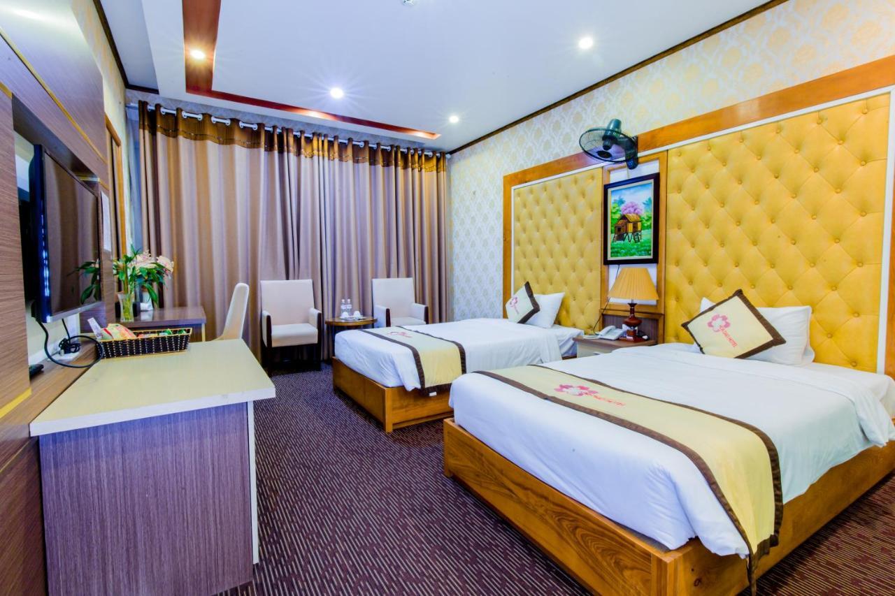 Hoa Dao Hotel Hoa Binh Exterior photo
