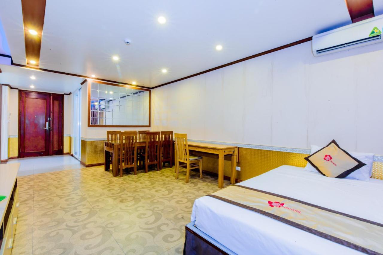 Hoa Dao Hotel Hoa Binh Exterior photo
