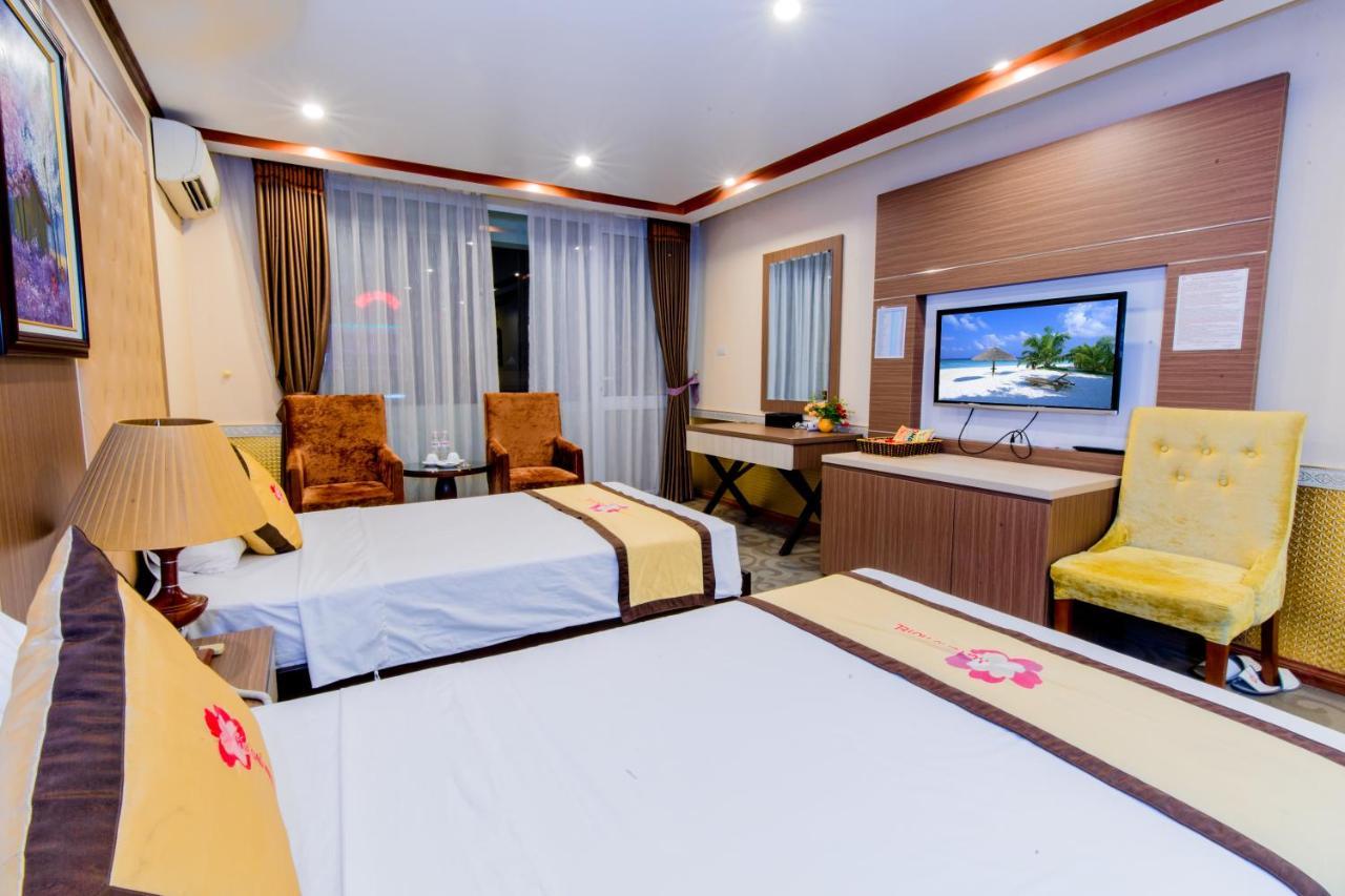 Hoa Dao Hotel Hoa Binh Exterior photo