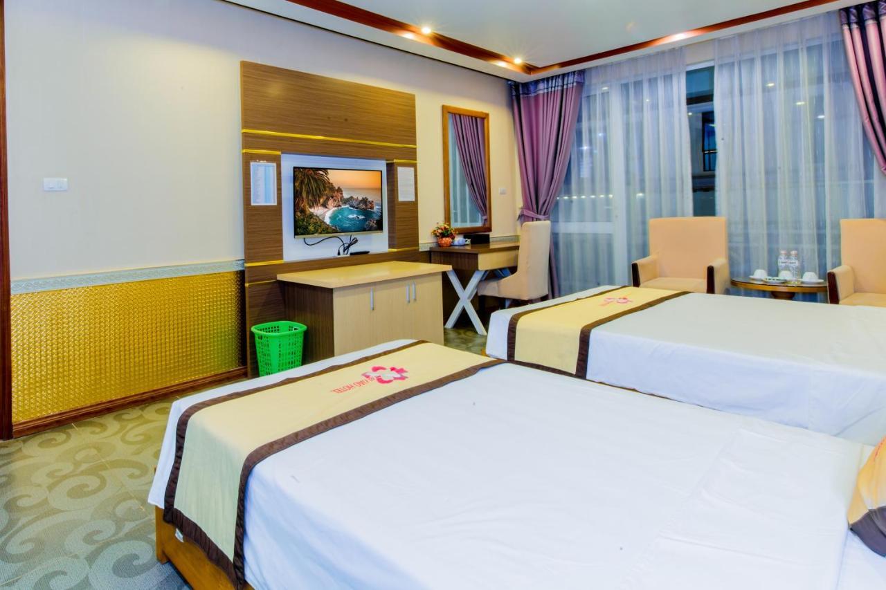 Hoa Dao Hotel Hoa Binh Exterior photo